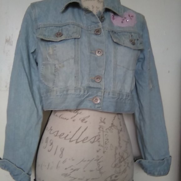 SIZE MEDIUM VANILLA JEANS BLUE COLLARED FULL SLEEVED BUTTON DOWN JEAN JACKET - Picture 1 of 2